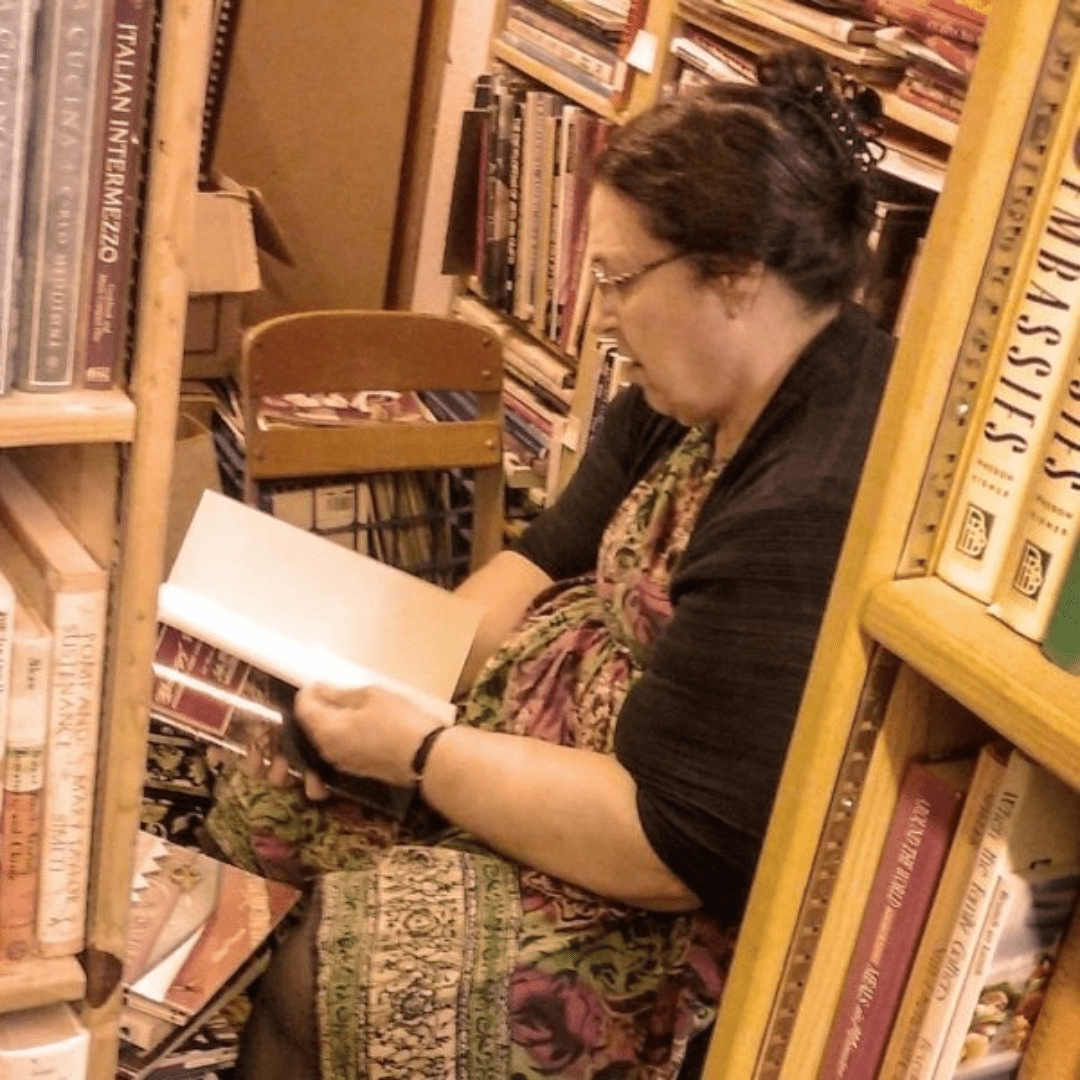 BARGAIN BOOKS - Grandma's Attic Quilting