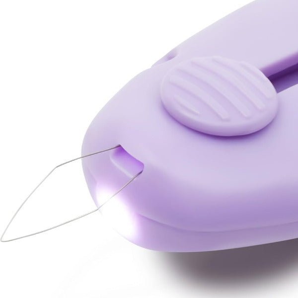 Dritz - LED Needle Threader - Grandma's Attic Quilting